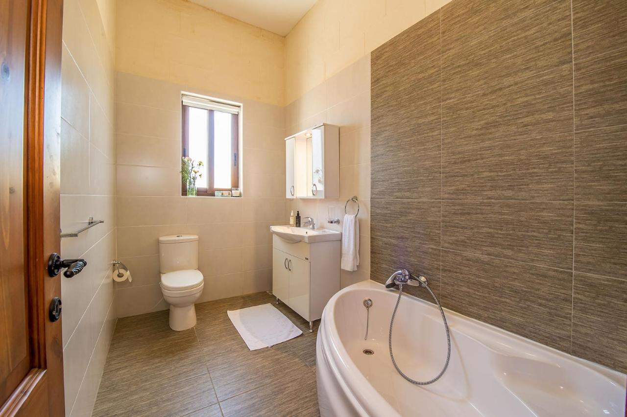 The Harbour Holiday Home Ghajnsielem Екстер'єр фото